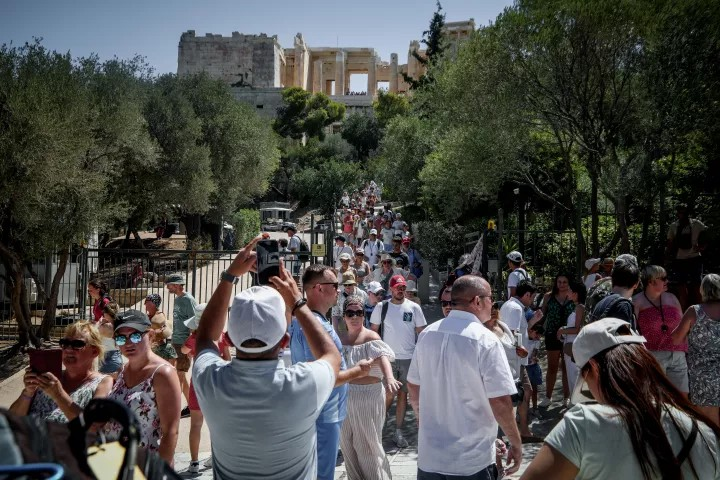 Αναζητώντας νέο ρεκόρ στον τουρισμό για το 2025