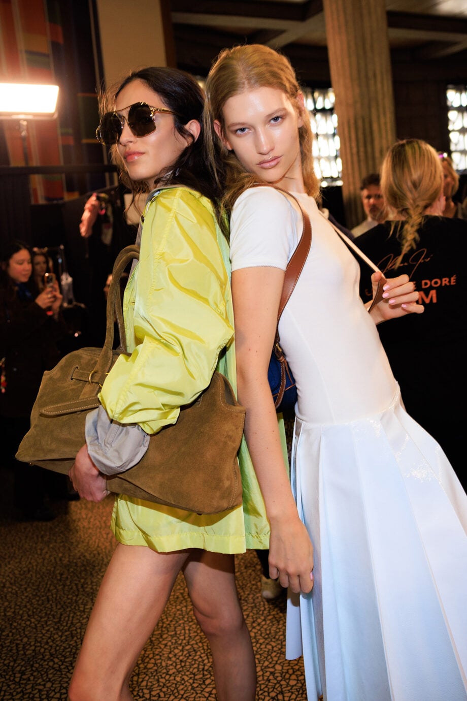 Τα 6 σταρ χρώματα της άνοιξης σε πρώτη προβολή