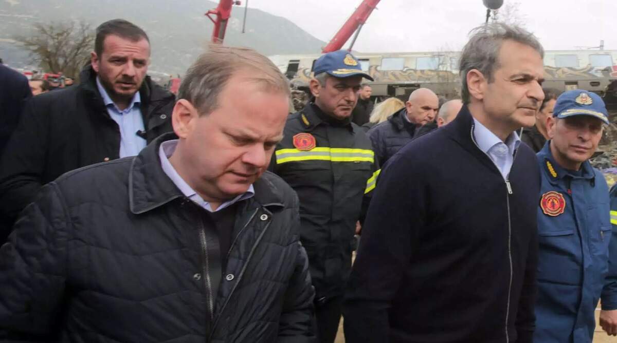 Η υπόθεση των Τεμπών και το ζήτημα της πολιτικής ευθύνης